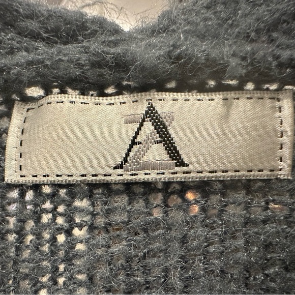 Navy Blue Open-Front Women's Sweater - Picture 4 of 4